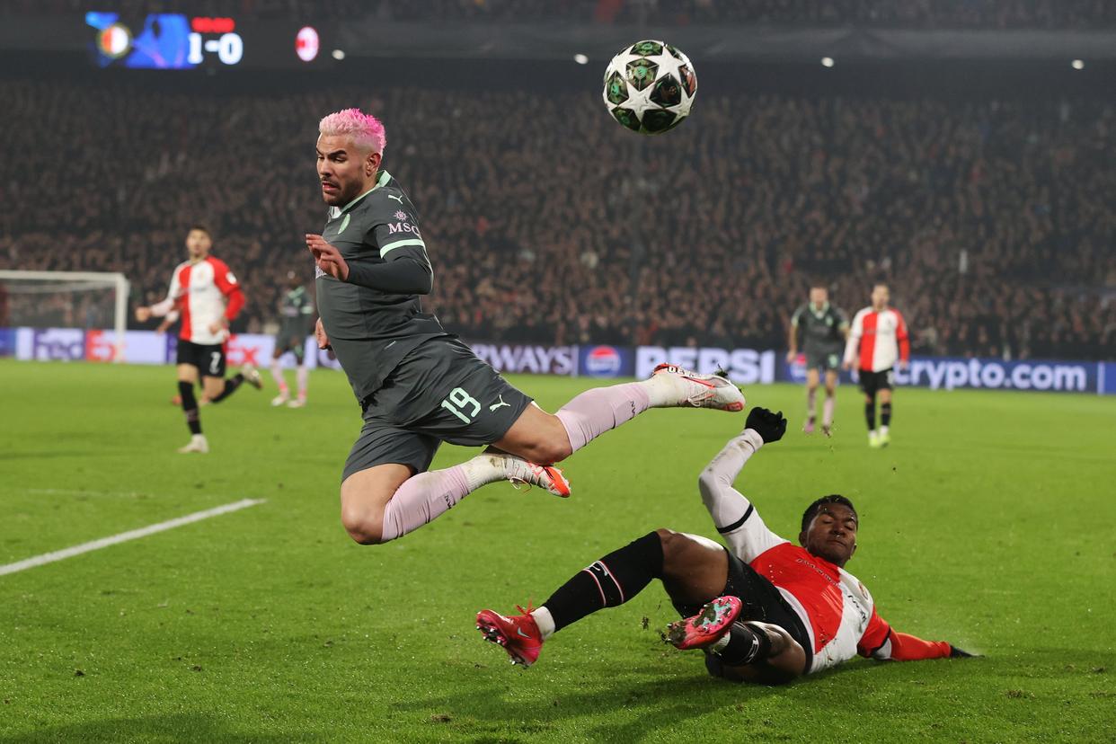 lol视频-欧联赛程吃紧，费耶诺德国际比赛日战术微调，压力陡增，赛季目标并未改变