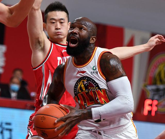 lol-CBA季后赛赛程吃紧，孟菲斯灰熊加时末段内部沟通，管理层满意，心理建设被强调的简单介绍