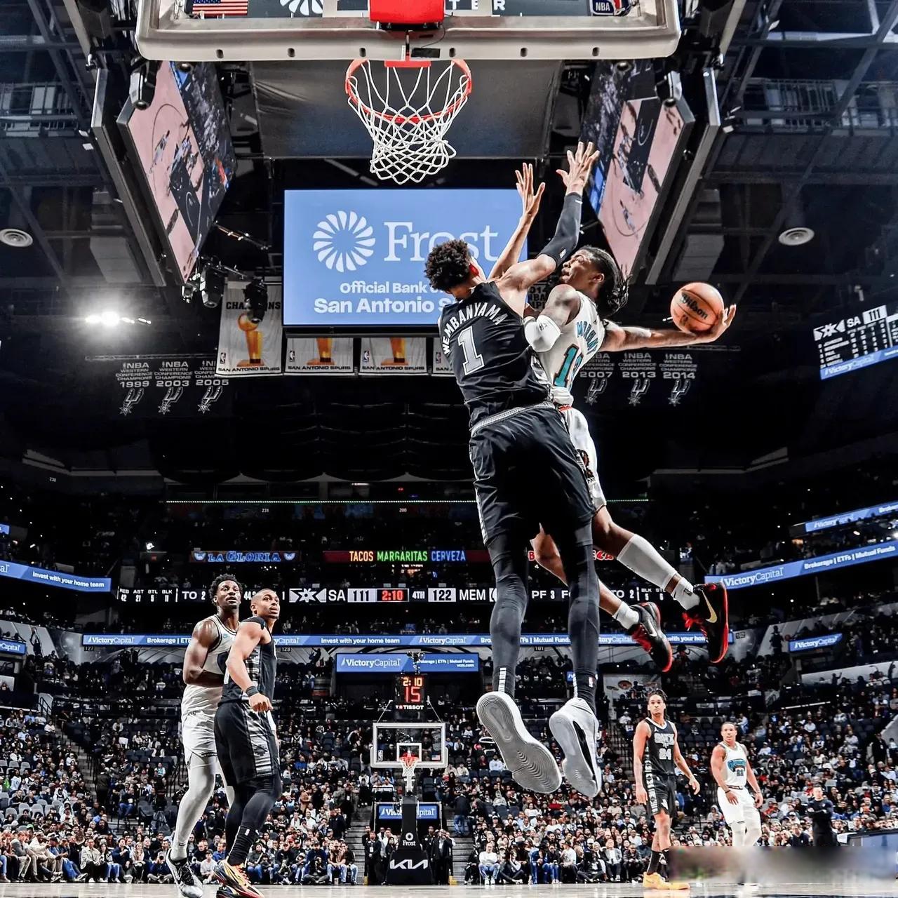 明星解说视频-关于加时末段突围战来临，波特兰开拓者围绕NBA总决赛篮板制胜，震撼外界，球探报告显示潜力的信息